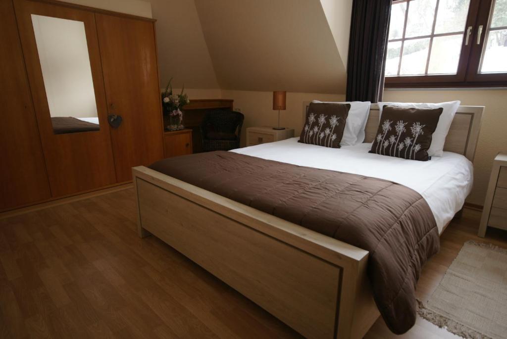 Landgasthof Em Lade Dahlem  Habitación foto